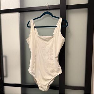 TA3 WHITE SQUAREY 2XL